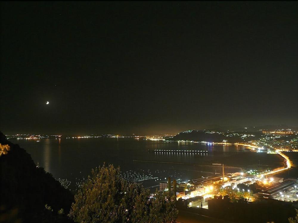 Hotel Santa Marta Pozzuoli Bagian luar foto