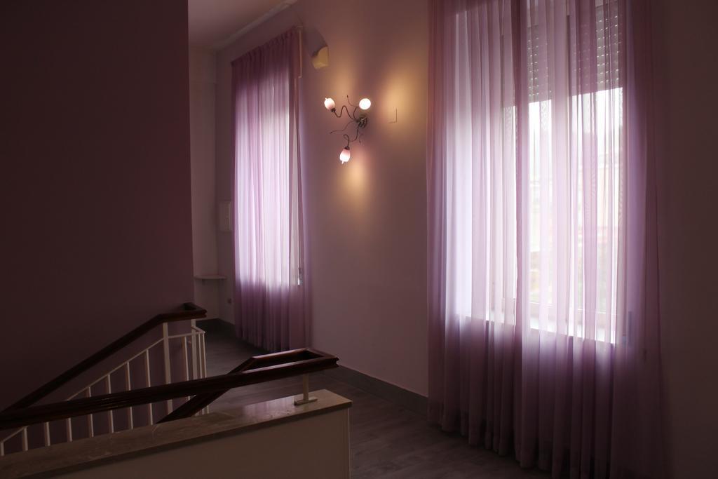 Hotel Santa Marta Pozzuoli Bagian luar foto