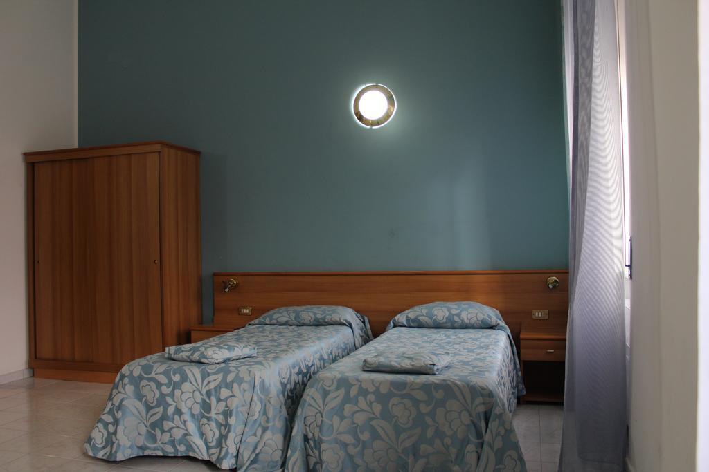 Hotel Santa Marta Pozzuoli Bagian luar foto