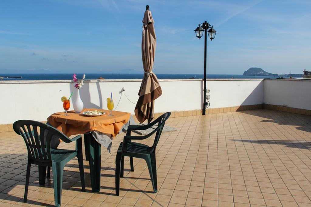 Hotel Santa Marta Pozzuoli Bagian luar foto