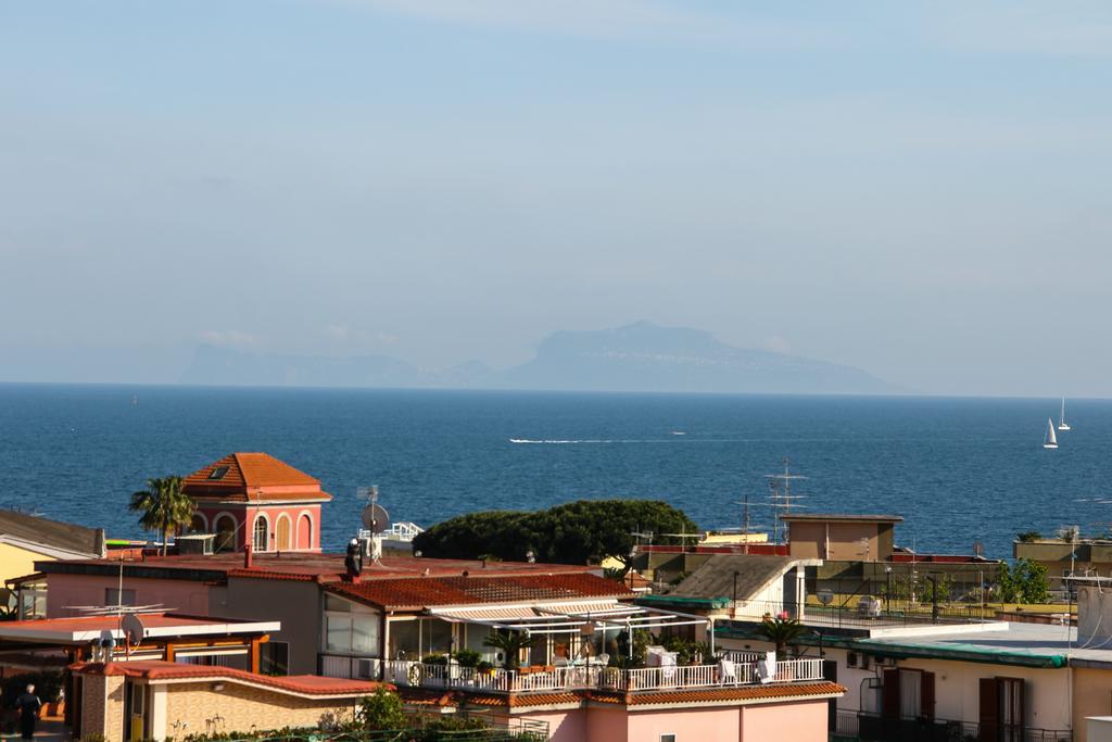 Hotel Santa Marta Pozzuoli Bagian luar foto